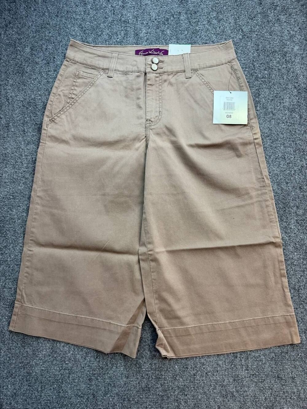 Gloria Vanderbilt Women’s Size 8 Toffee Bermuda Walking Shorts SM41260 NWT